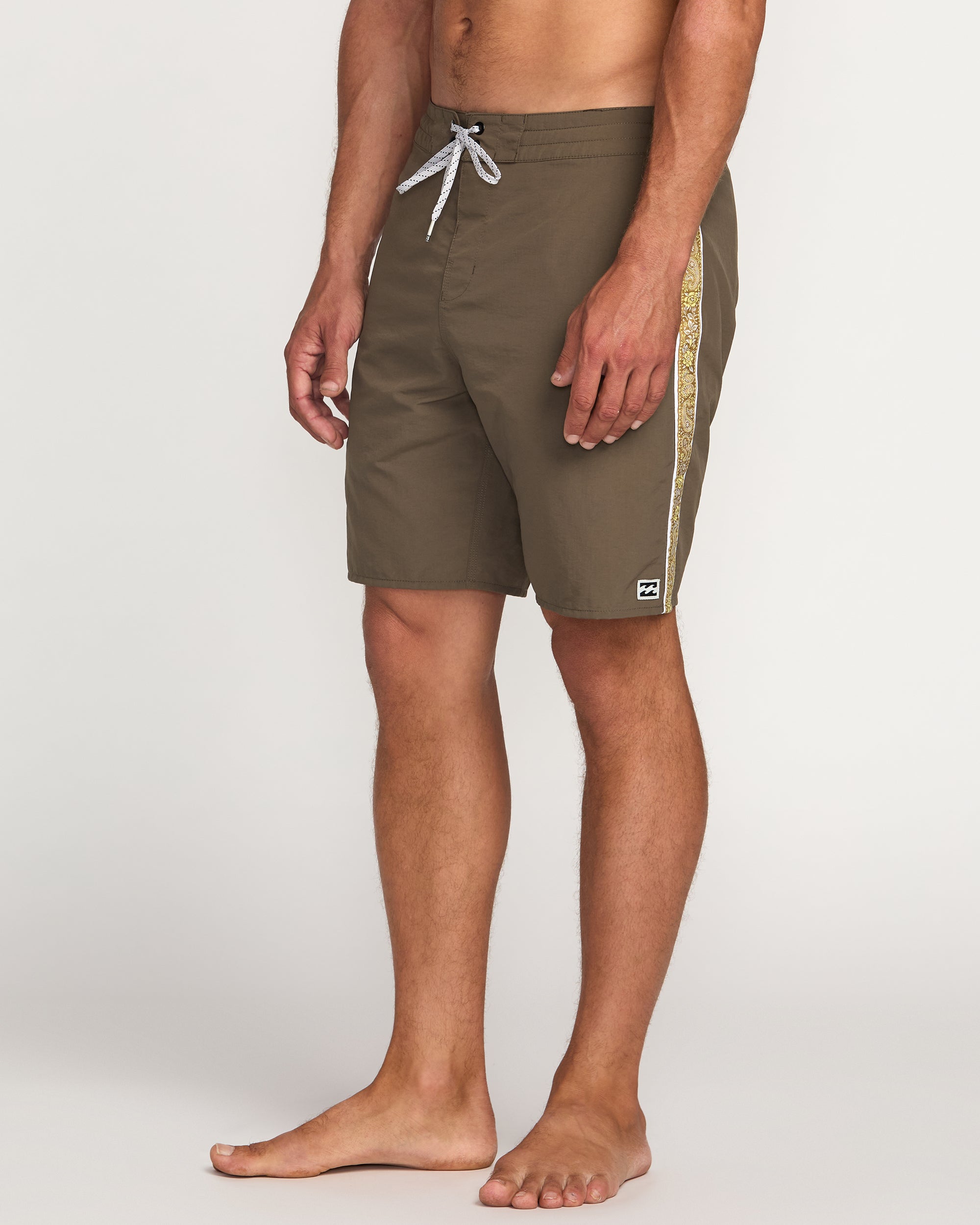 Wategos Lo Tide 19" Boardshorts - Brown