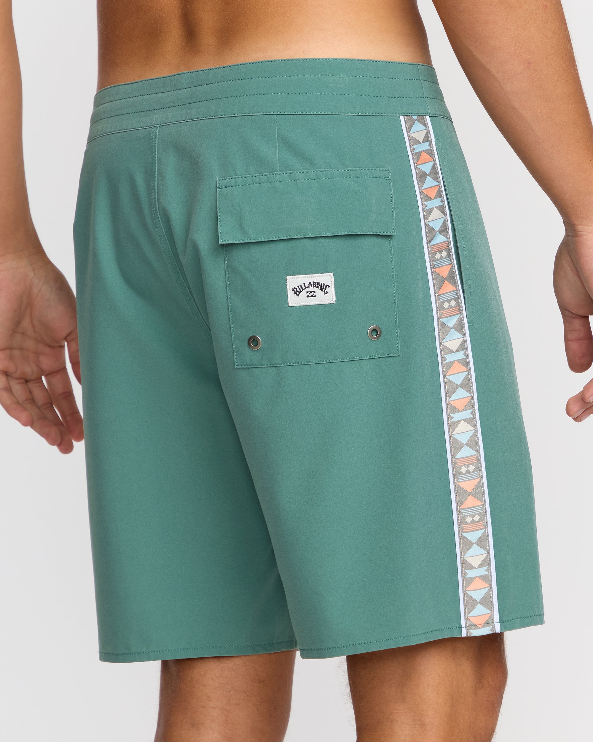 Wategos Lo Tide 19" Boardshorts - Sage Green