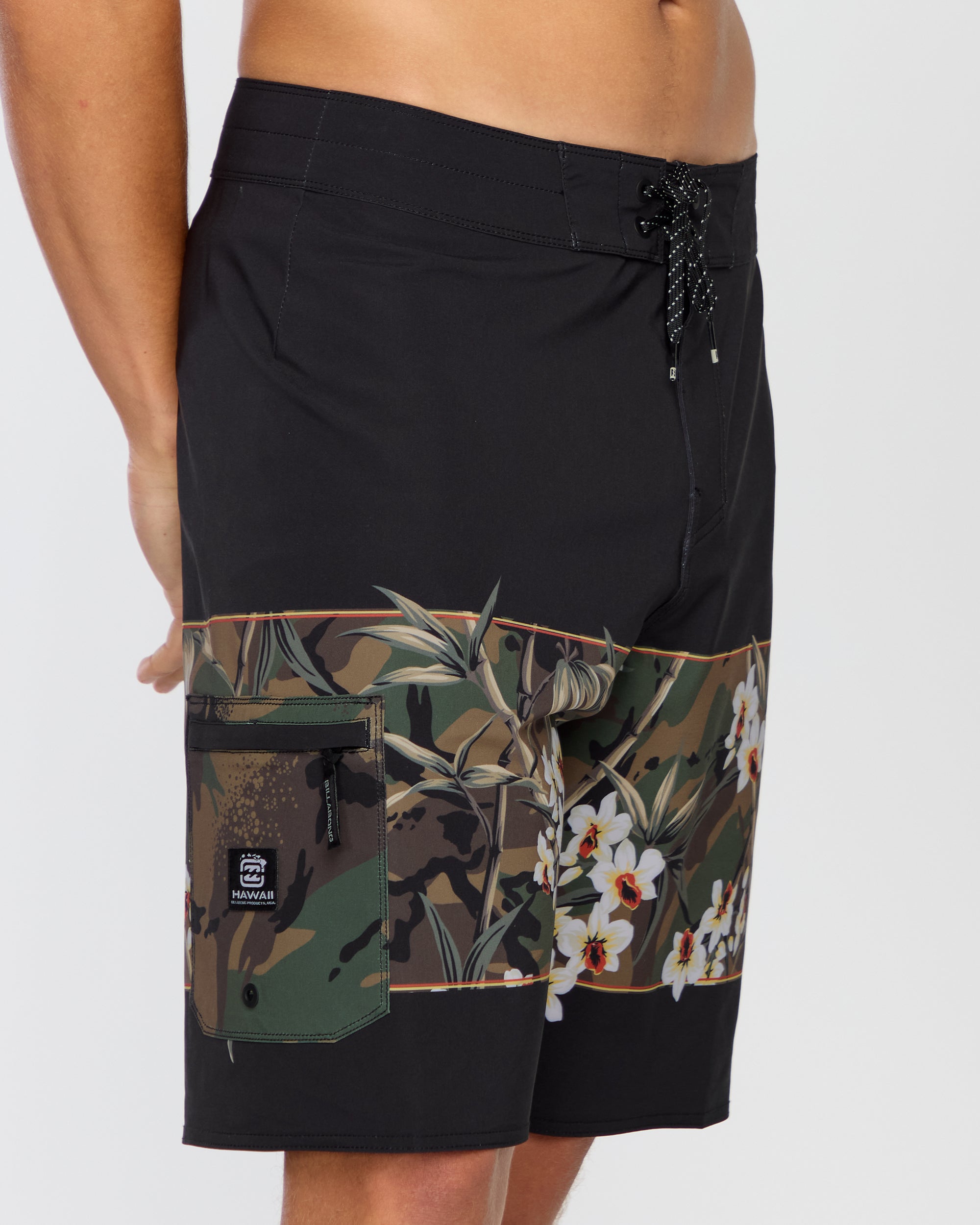 Lowers Pro Hi 17.5" Boardshorts - Black