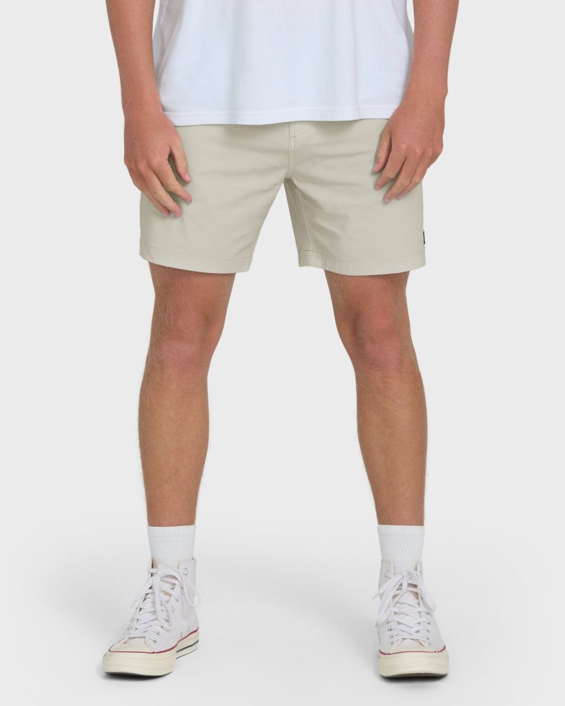 Crossfire Submersible 17" Hybrid Shorts - Oatmeal