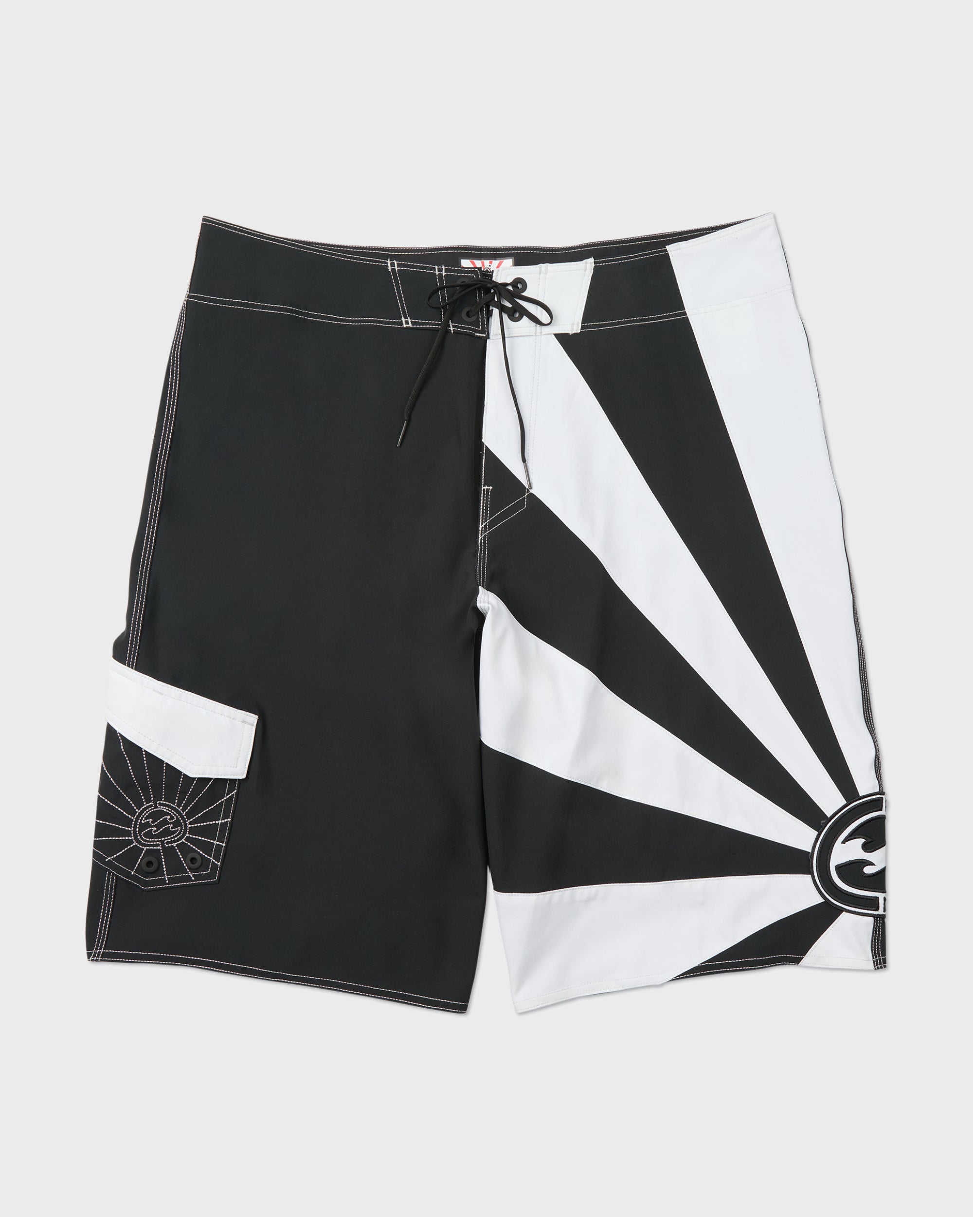 A.I. Rising Sun Pro 22" Boardshorts - Black/White..