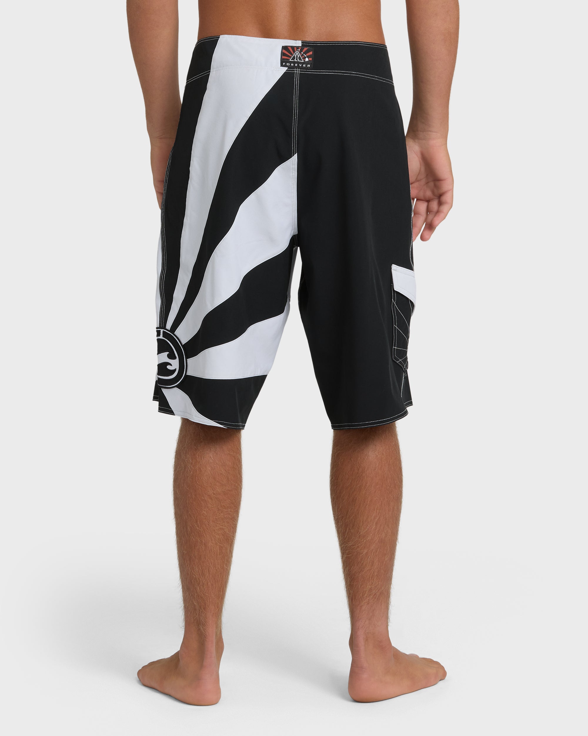 A.I. Rising Sun Pro 22" Boardshorts - Black/White
