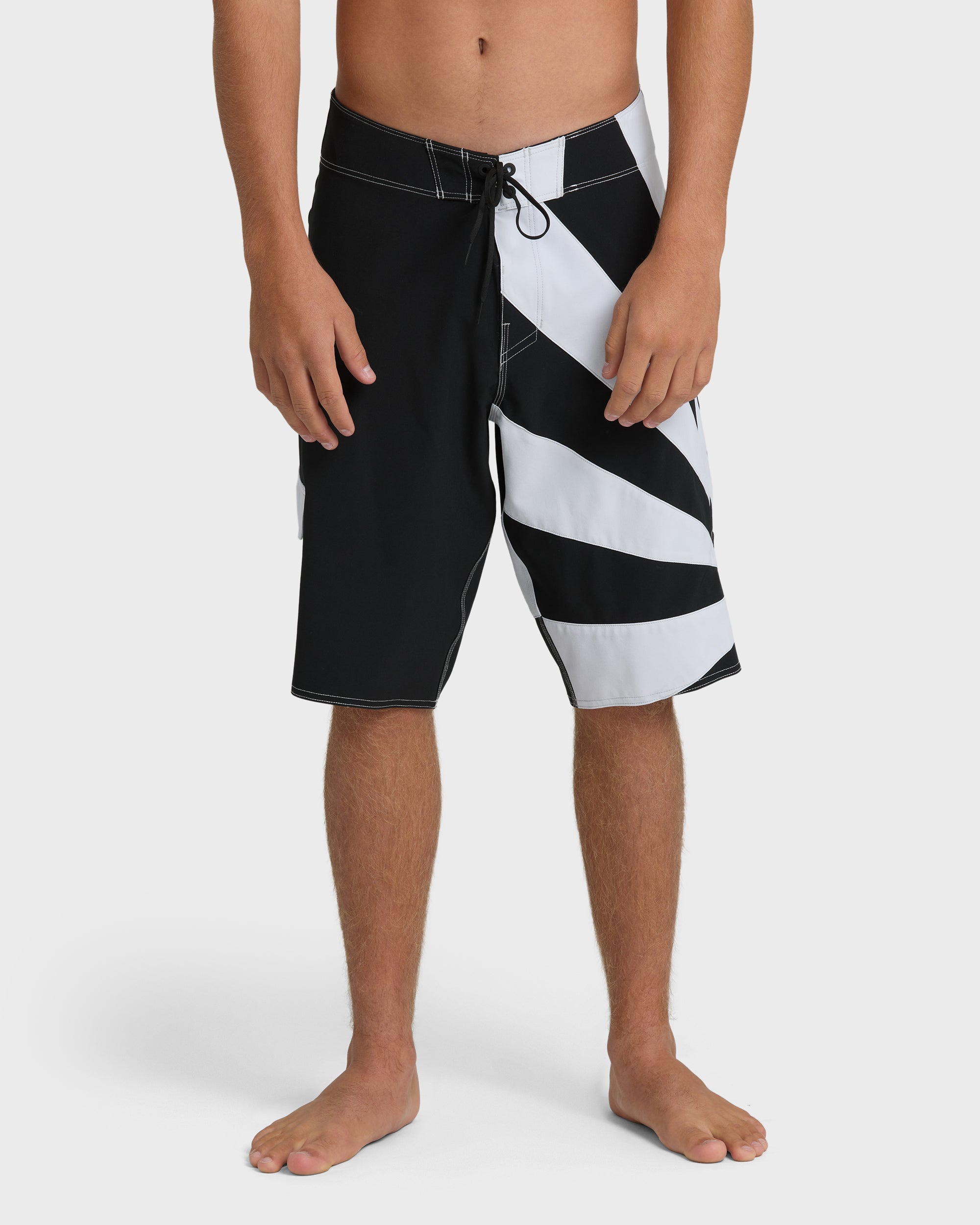 A.I. Rising Sun Pro 22" Boardshorts - Black/White