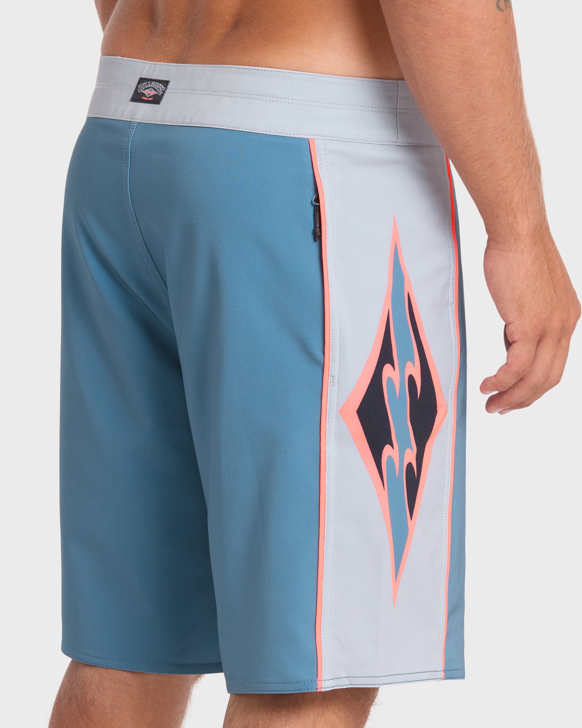 New Wave Pro 19" Boardshorts - China Blue