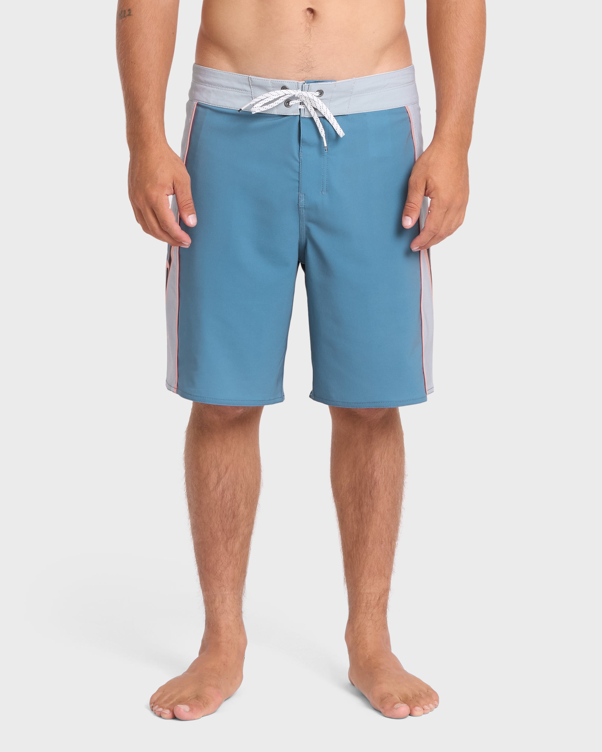 New Wave Pro 19" Boardshorts - China Blue