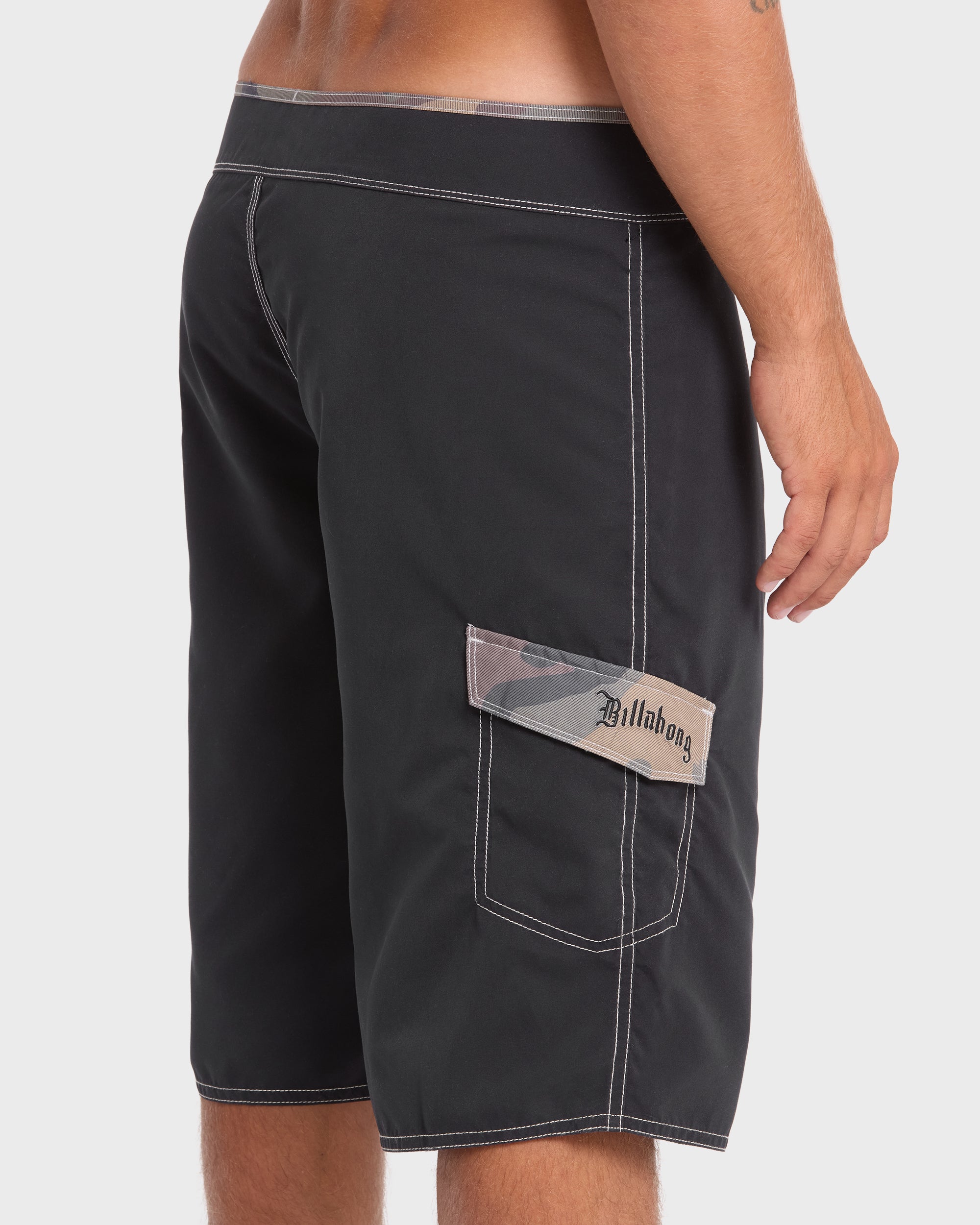 Temple Pro 22" Boardshorts - Black